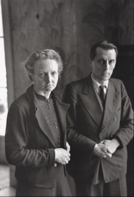 Irène y Frédéric Joliot-Curie, científicos, París, 1944
